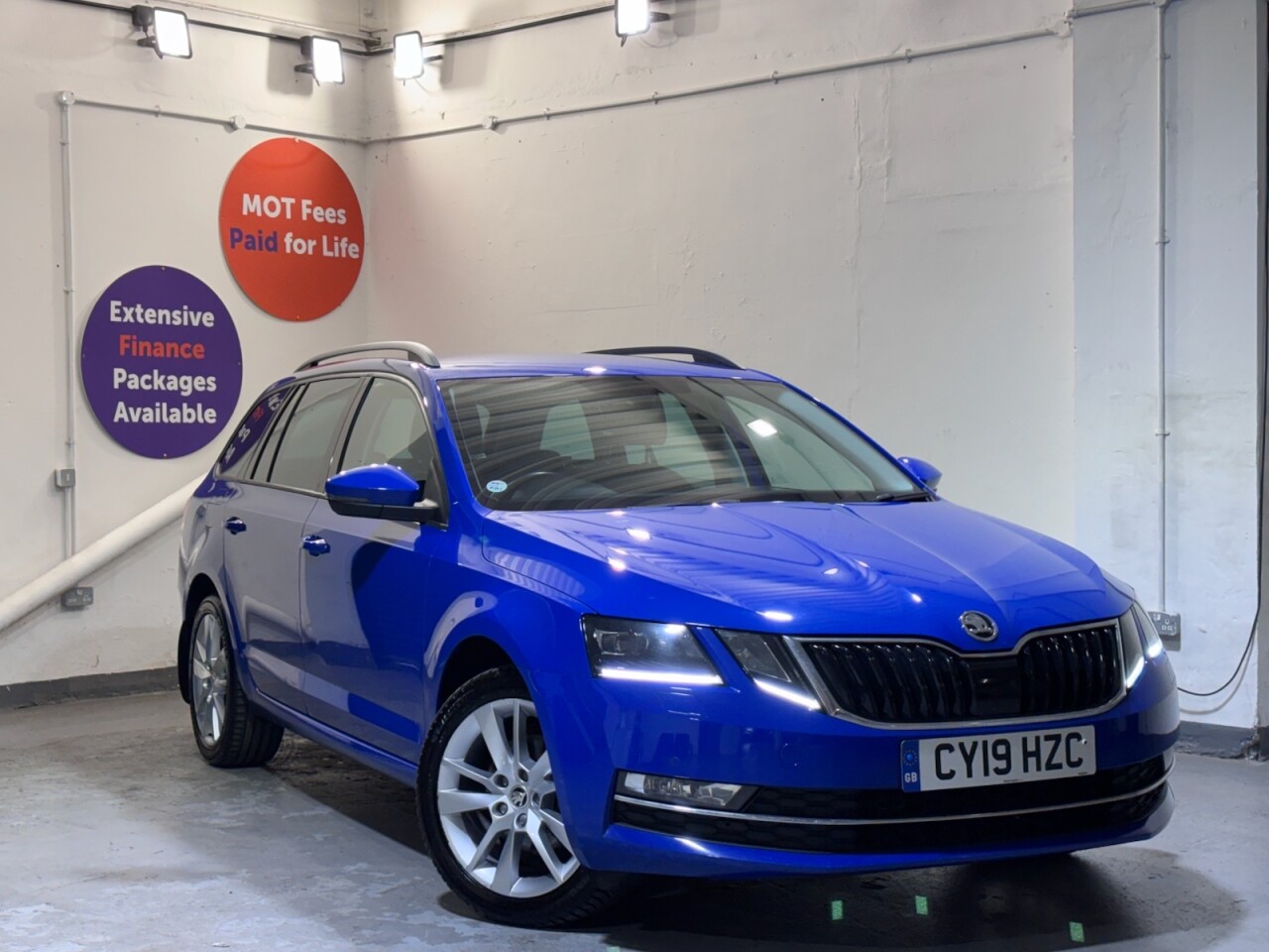 Main listing image - Skoda Octavia Estate