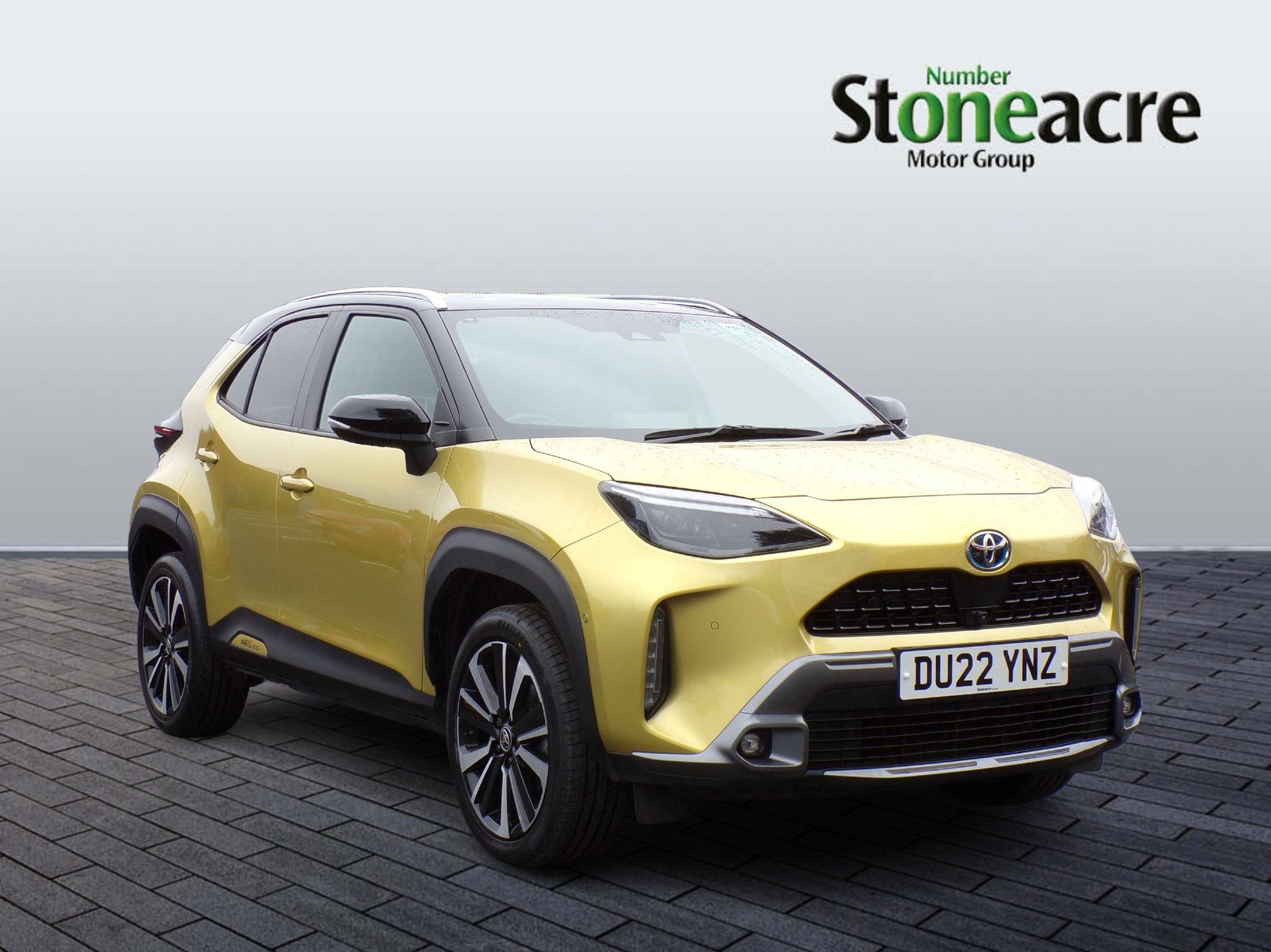 Main listing image - Toyota Yaris Cross