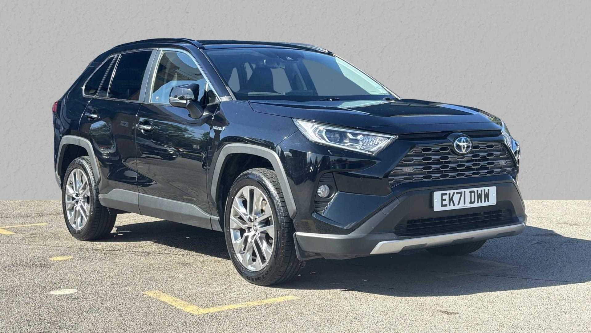 Main listing image - Toyota RAV4