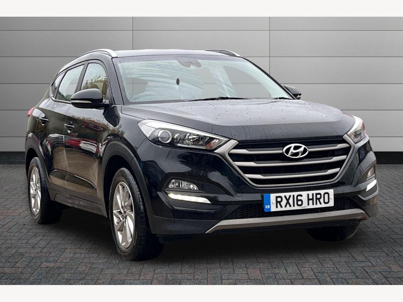 Main listing image - Hyundai Tucson