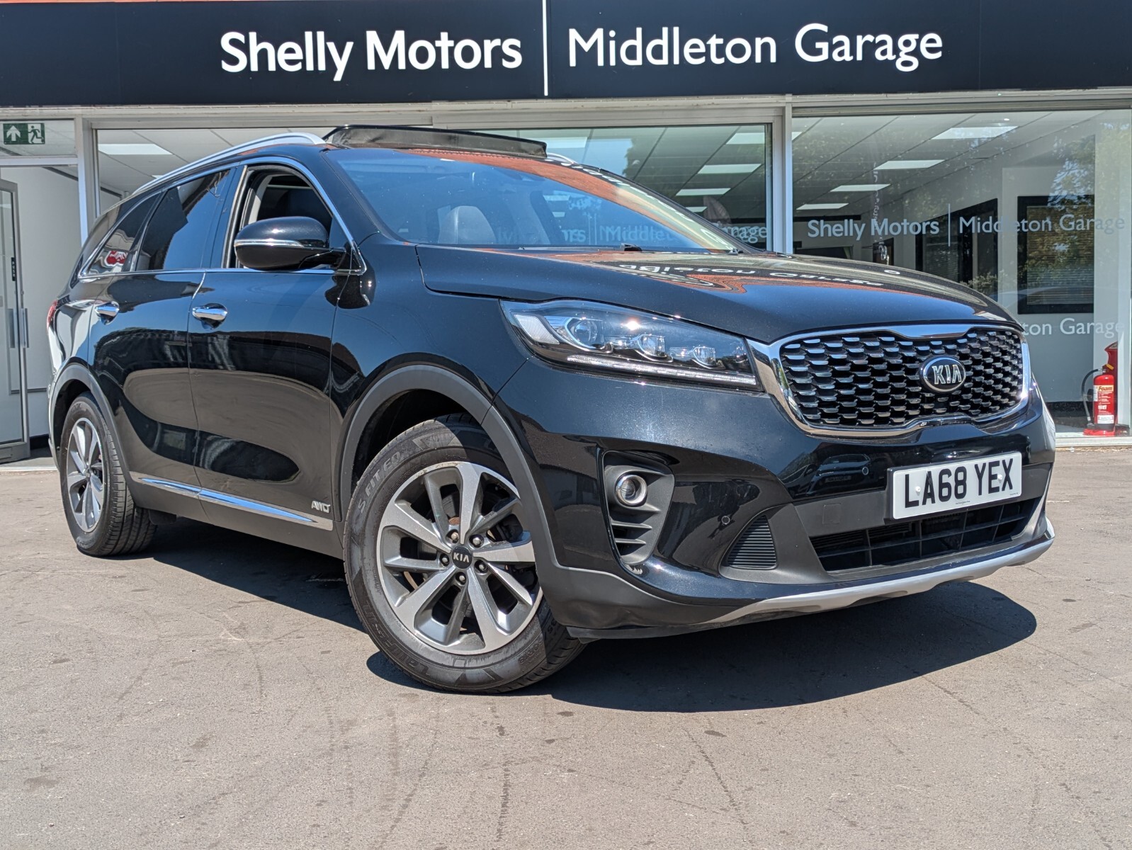 Main listing image - Kia Sorento