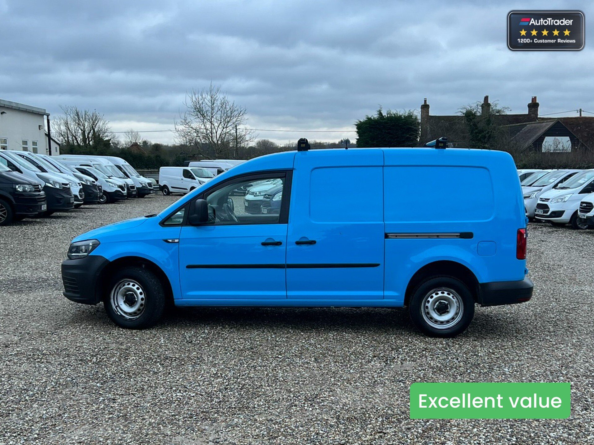 Main listing image - Volkswagen Caddy Maxi