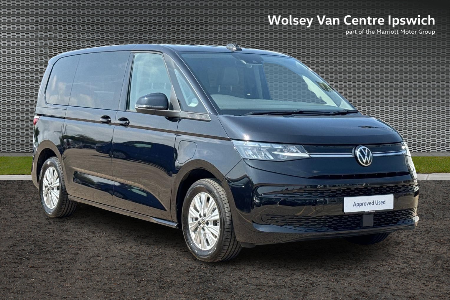 Main listing image - Volkswagen Multivan