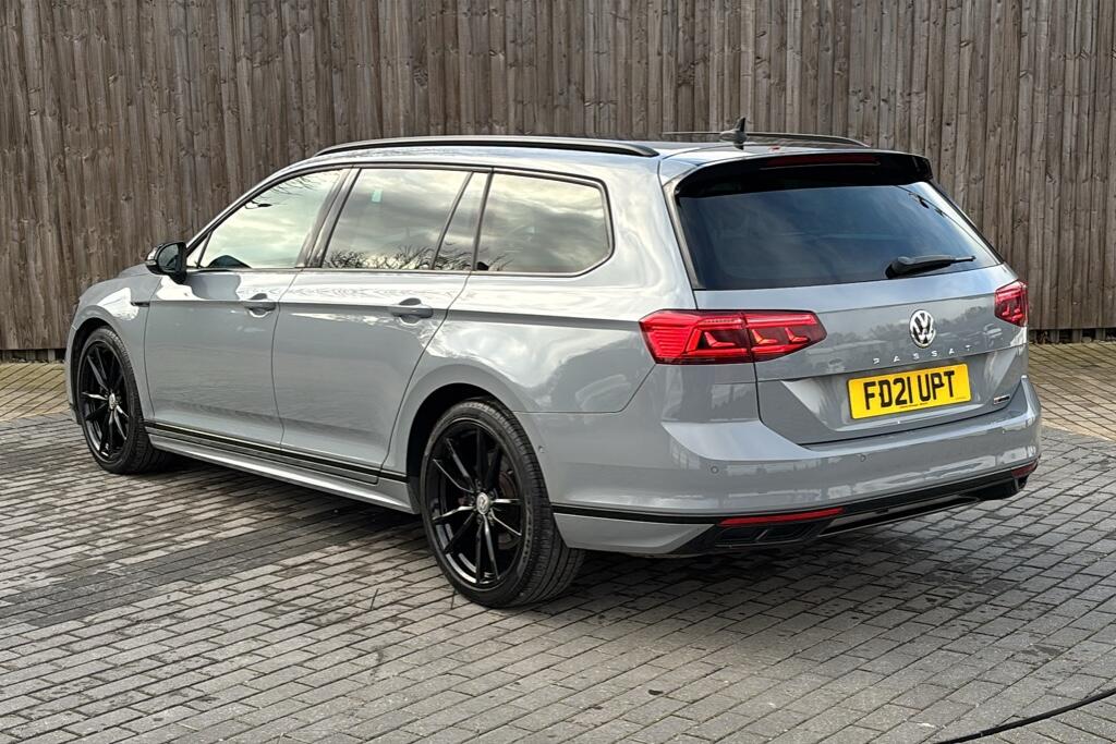 Main listing image - Volkswagen Passat Estate