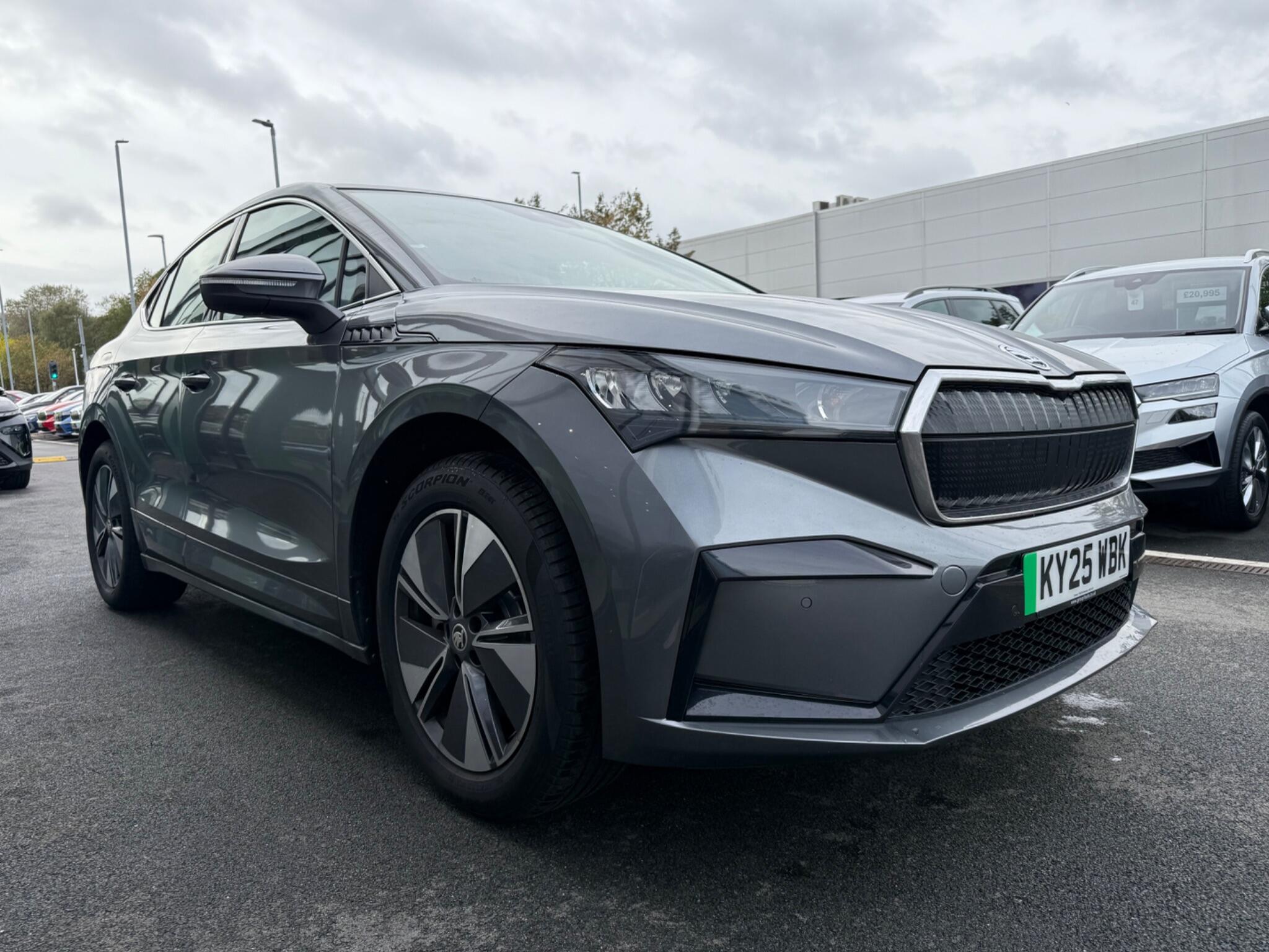 Main listing image - Skoda Enyaq