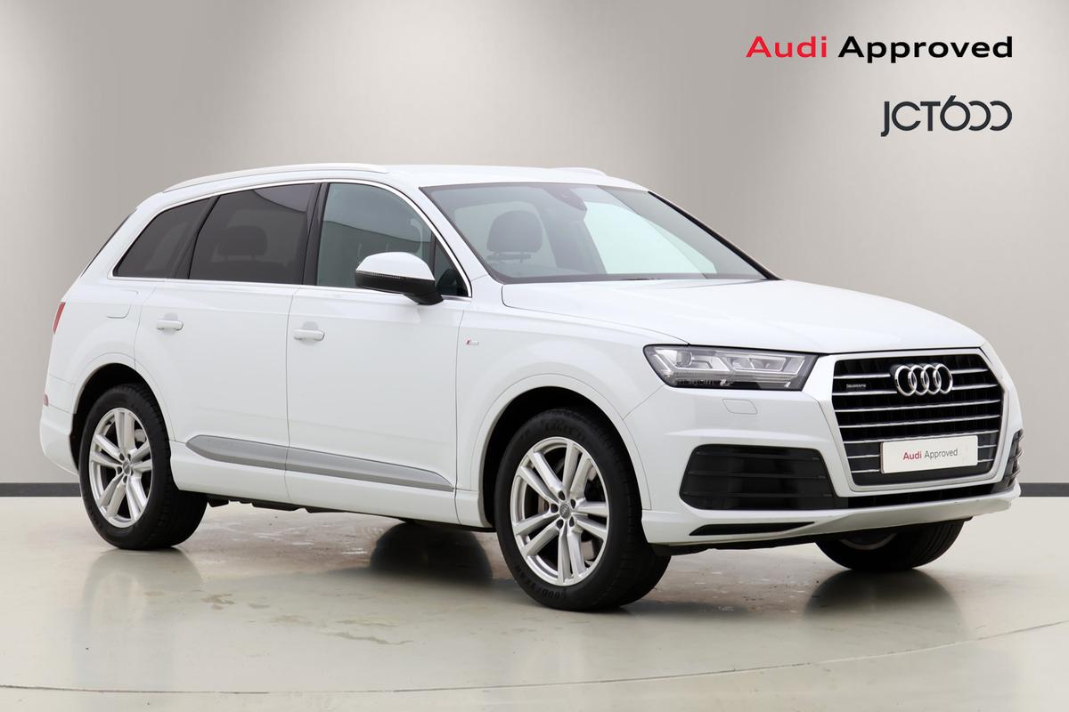 Main listing image - Audi Q7