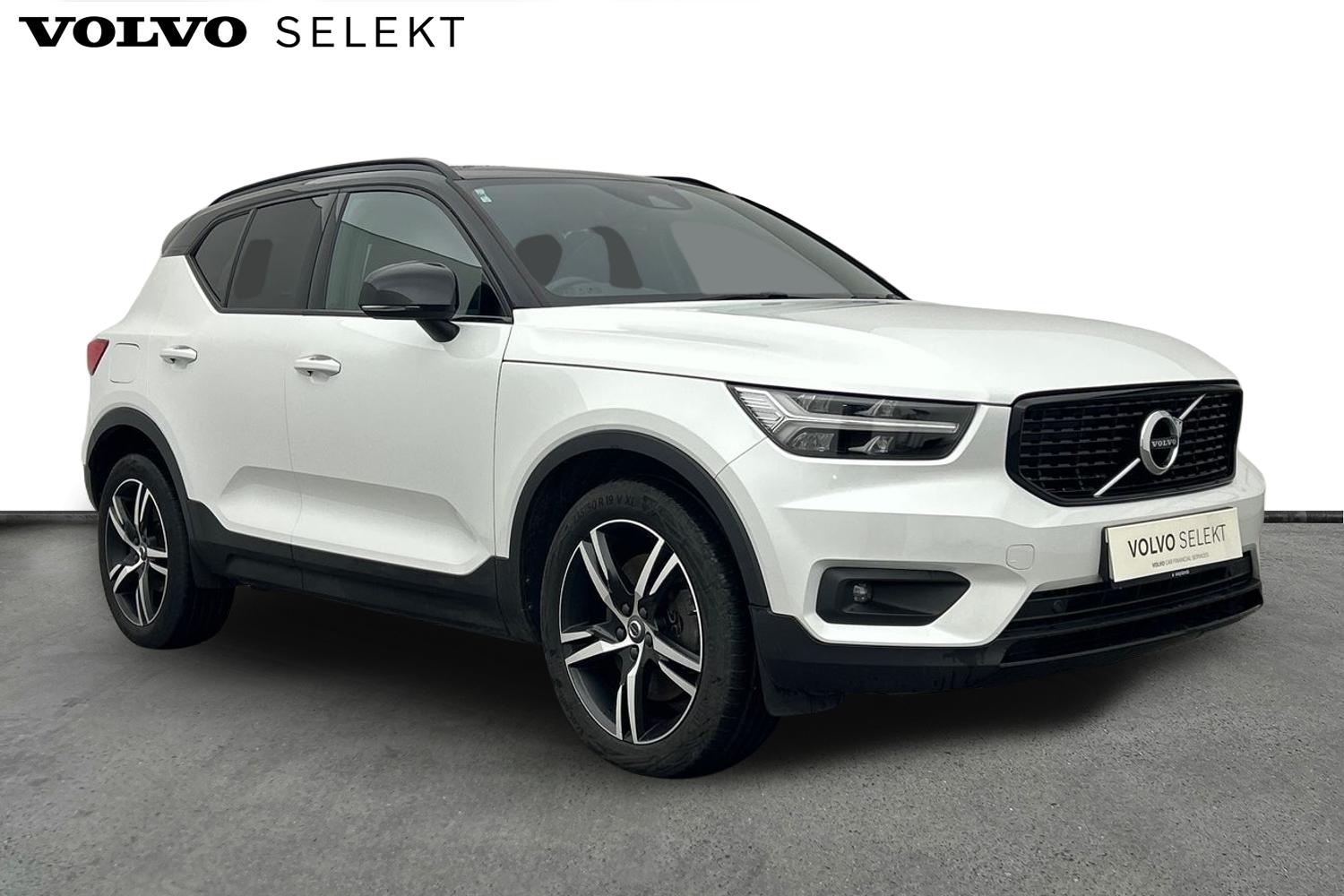 Main listing image - Volvo XC40 Recharge