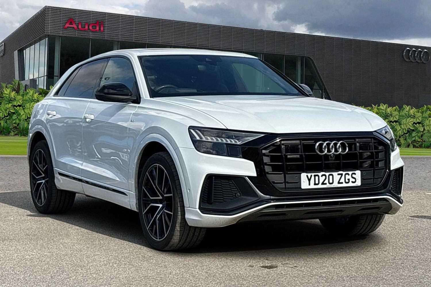 Main listing image - Audi Q8