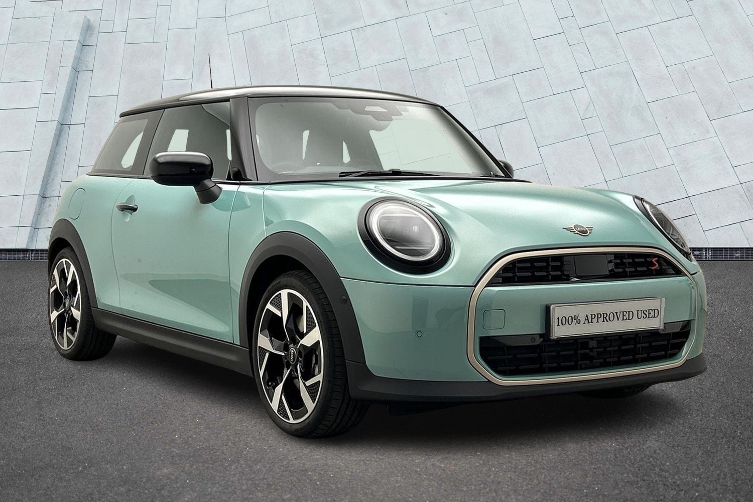 Main listing image - MINI Hatchback