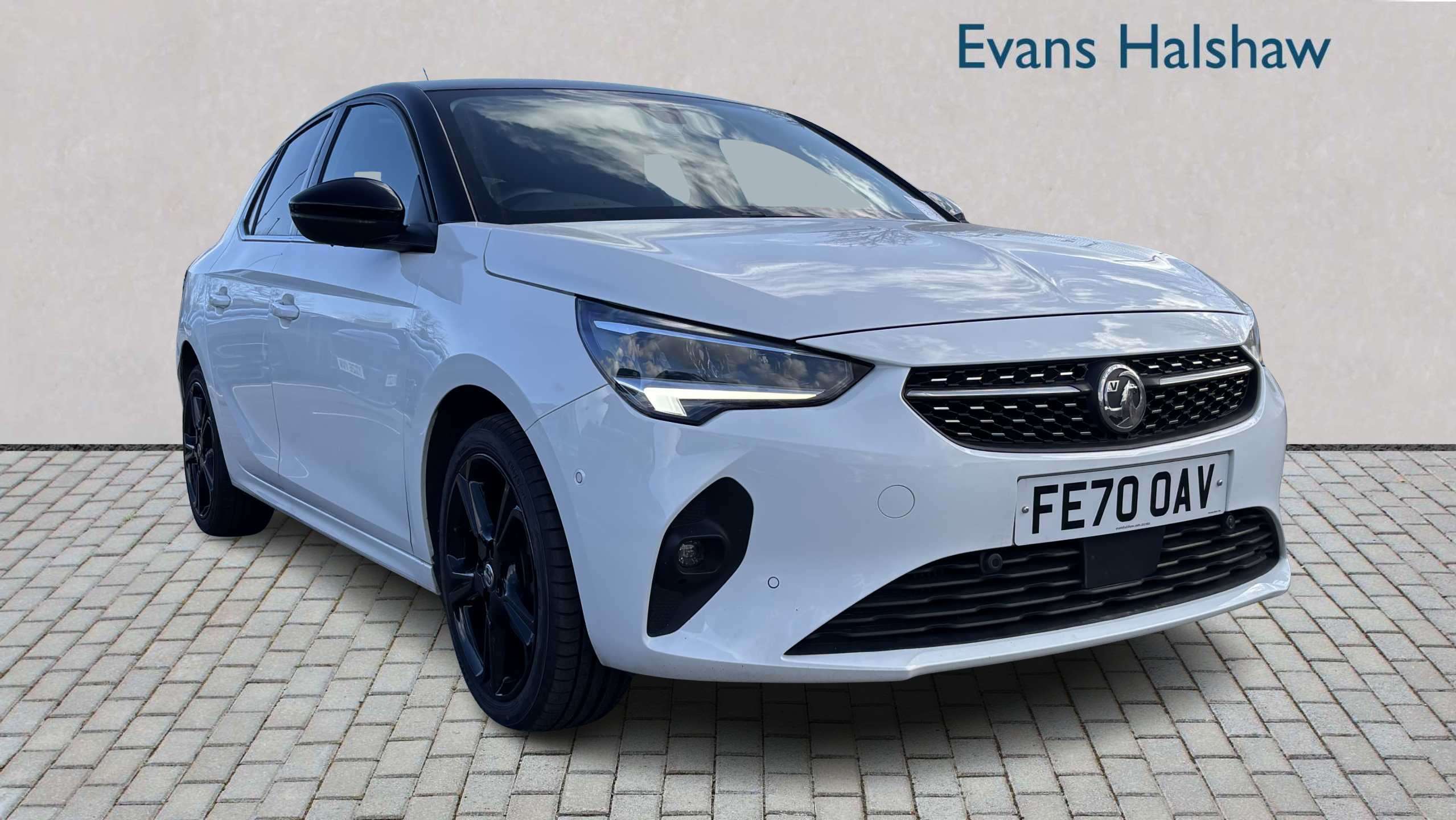 Main listing image - Vauxhall Corsa