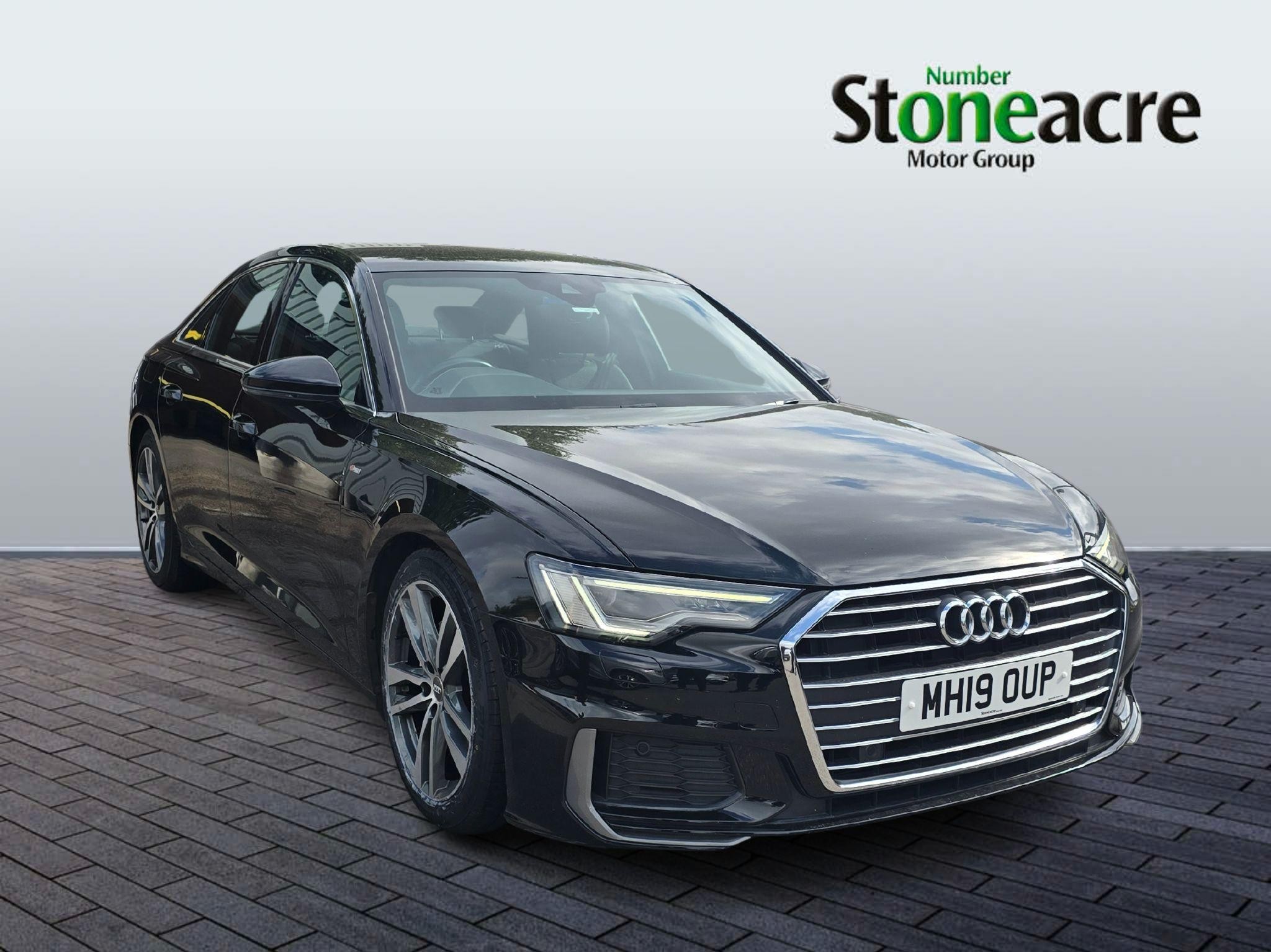 Main listing image - Audi A6