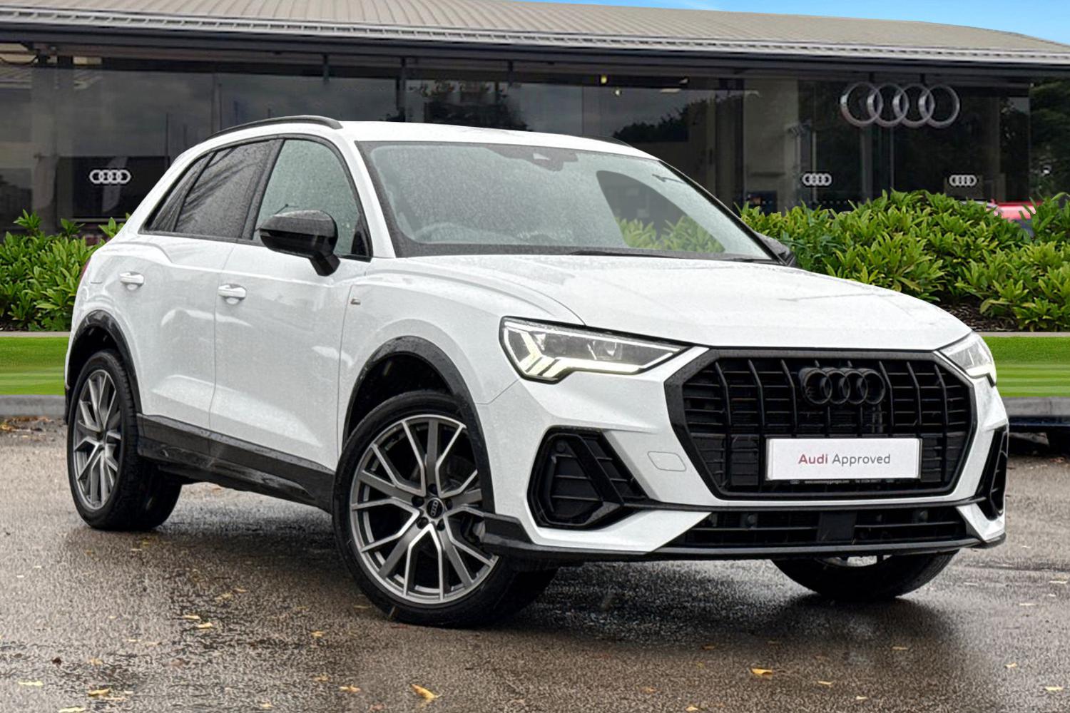 Main listing image - Audi Q3