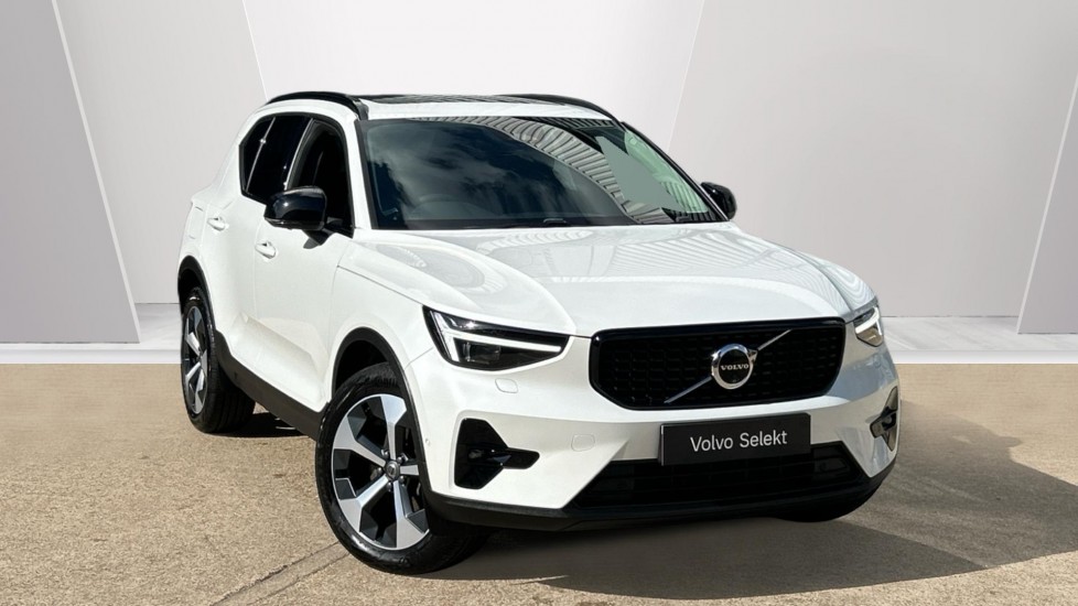 Main listing image - Volvo XC40