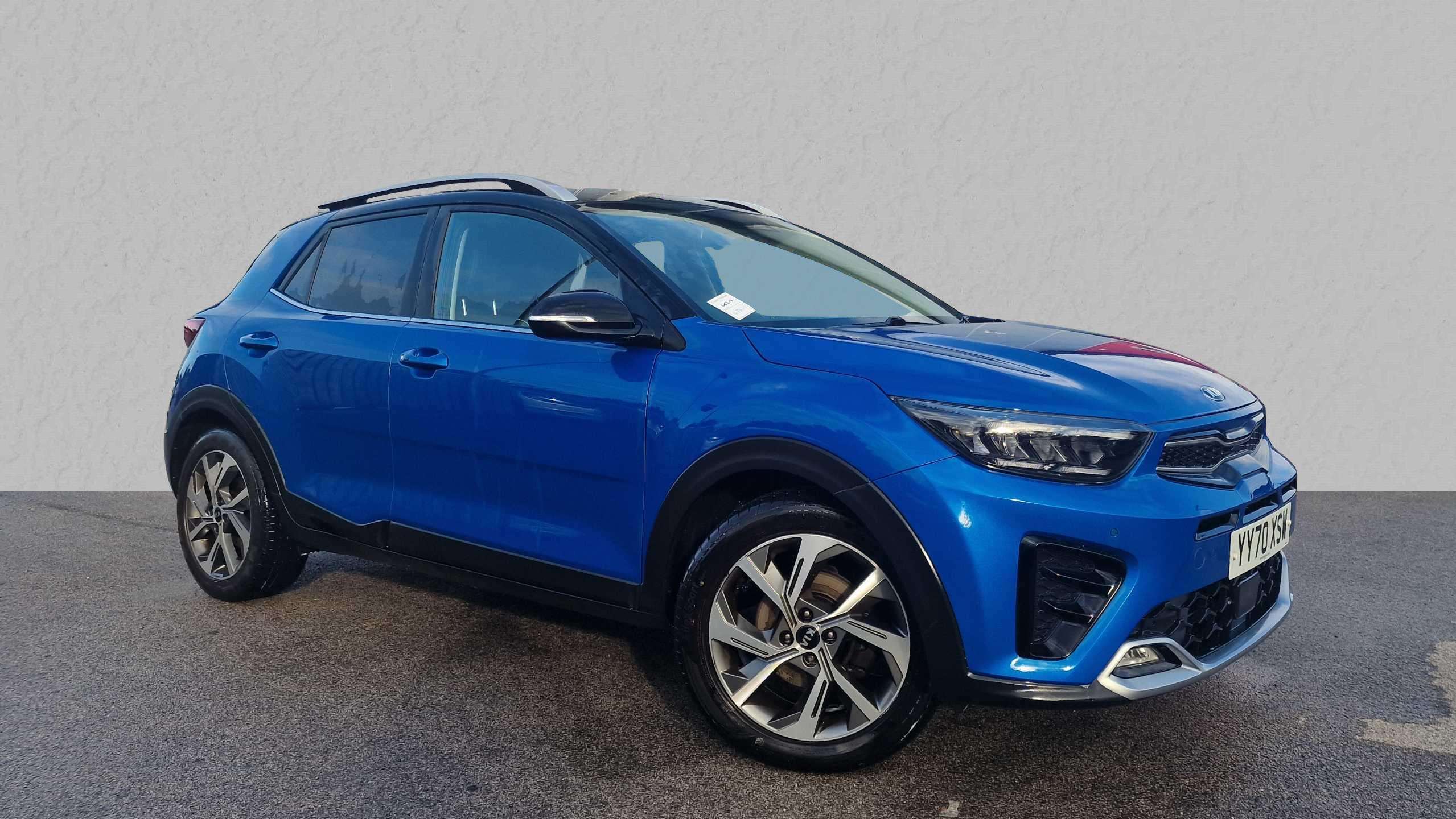 Main listing image - Kia Stonic
