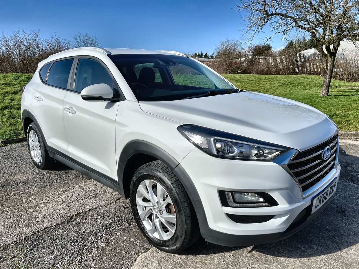 Main listing image - Hyundai Tucson