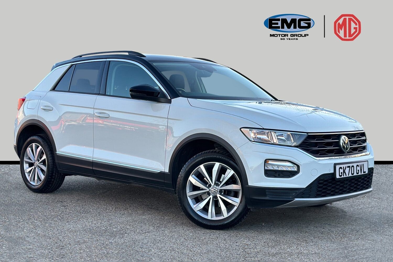 Main listing image - Volkswagen T-Roc