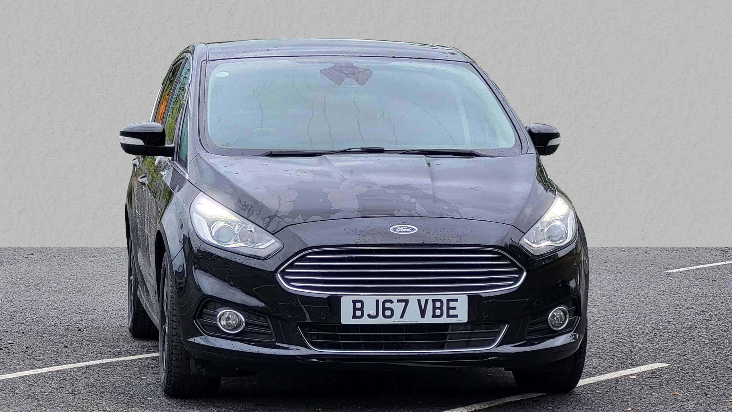 Main listing image - Ford S-MAX