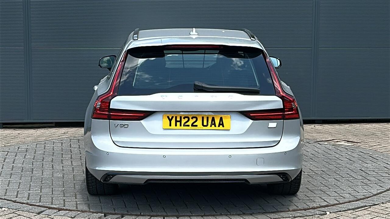 Main listing image - Volvo V90
