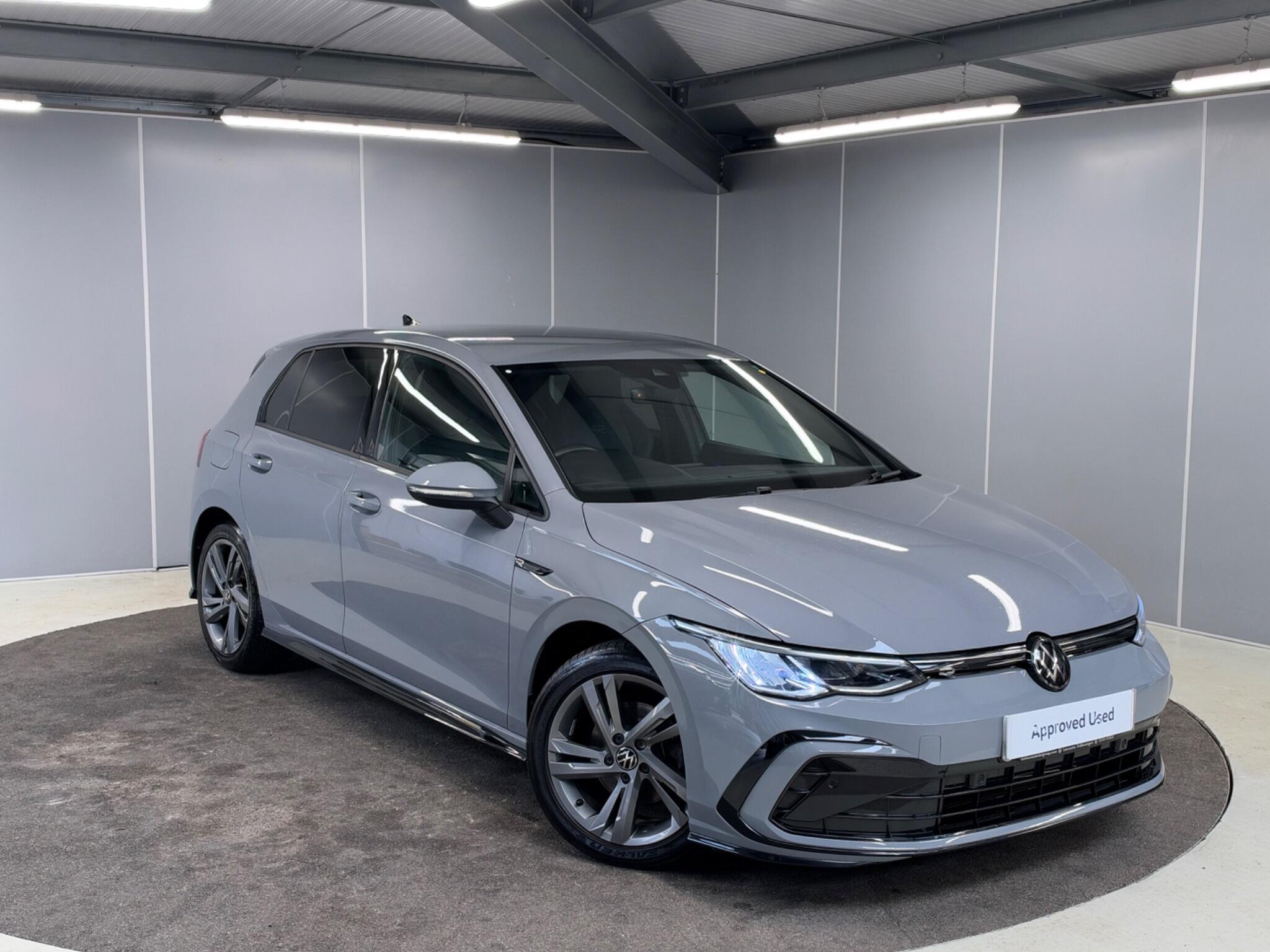 Main listing image - Volkswagen Golf