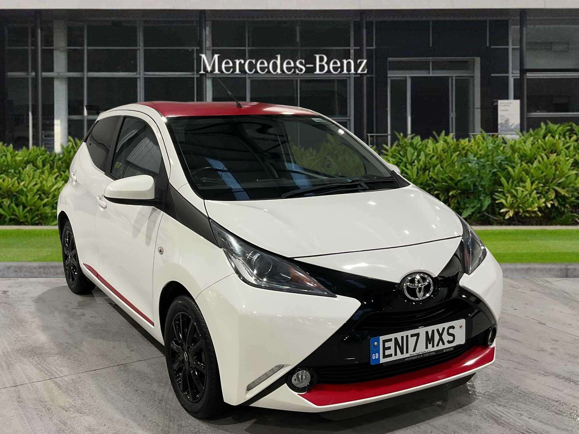 Main listing image - Toyota Aygo