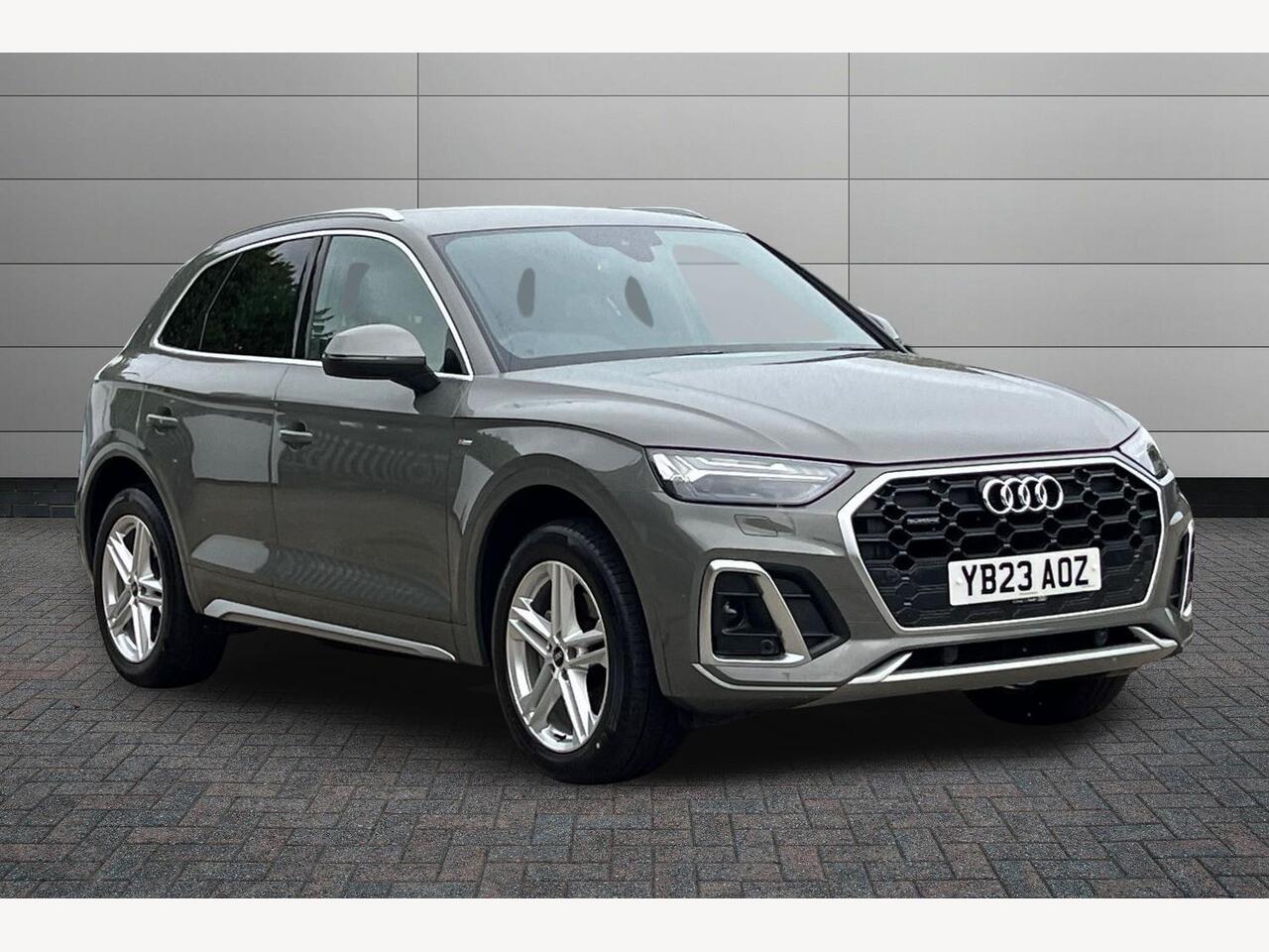 Main listing image - Audi Q5