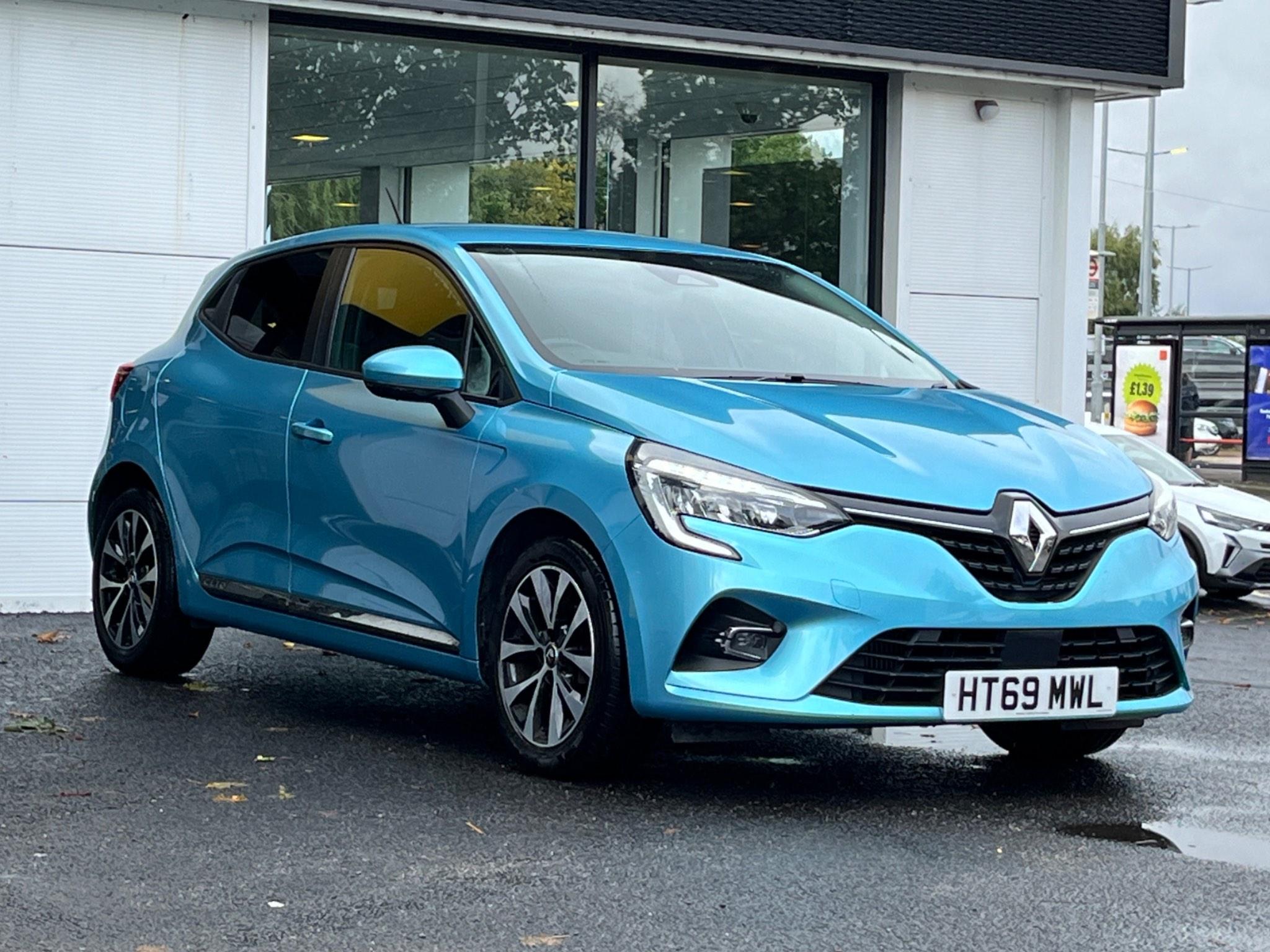 Main listing image - Renault Clio