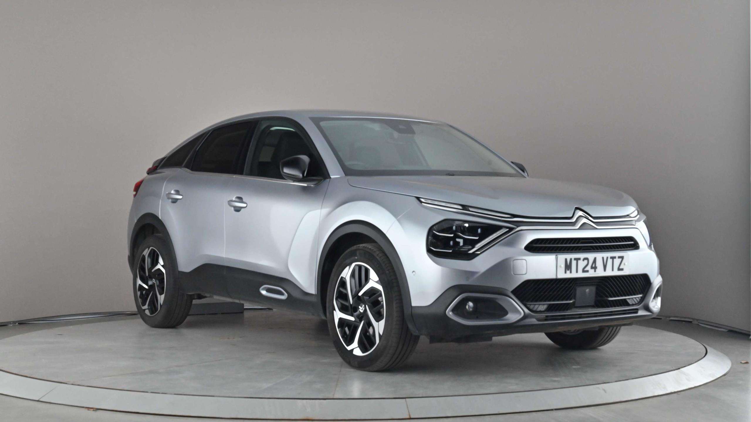 Main listing image - Citroen C4