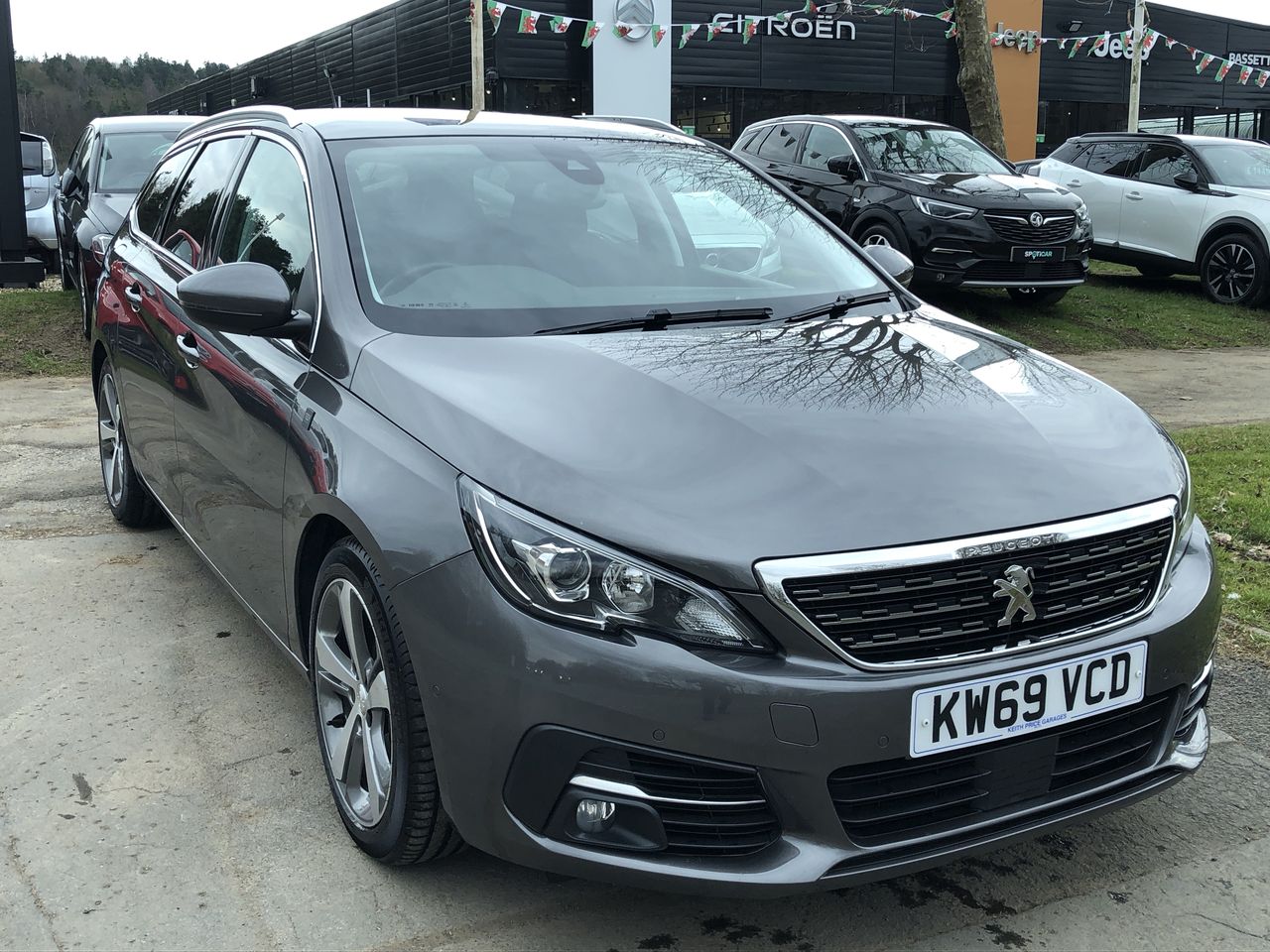 Main listing image - Peugeot 308 SW