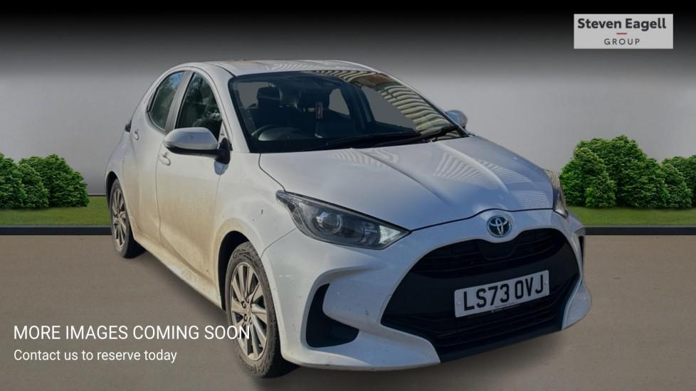 Main listing image - Toyota Yaris