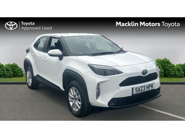 Main listing image - Toyota Yaris Cross