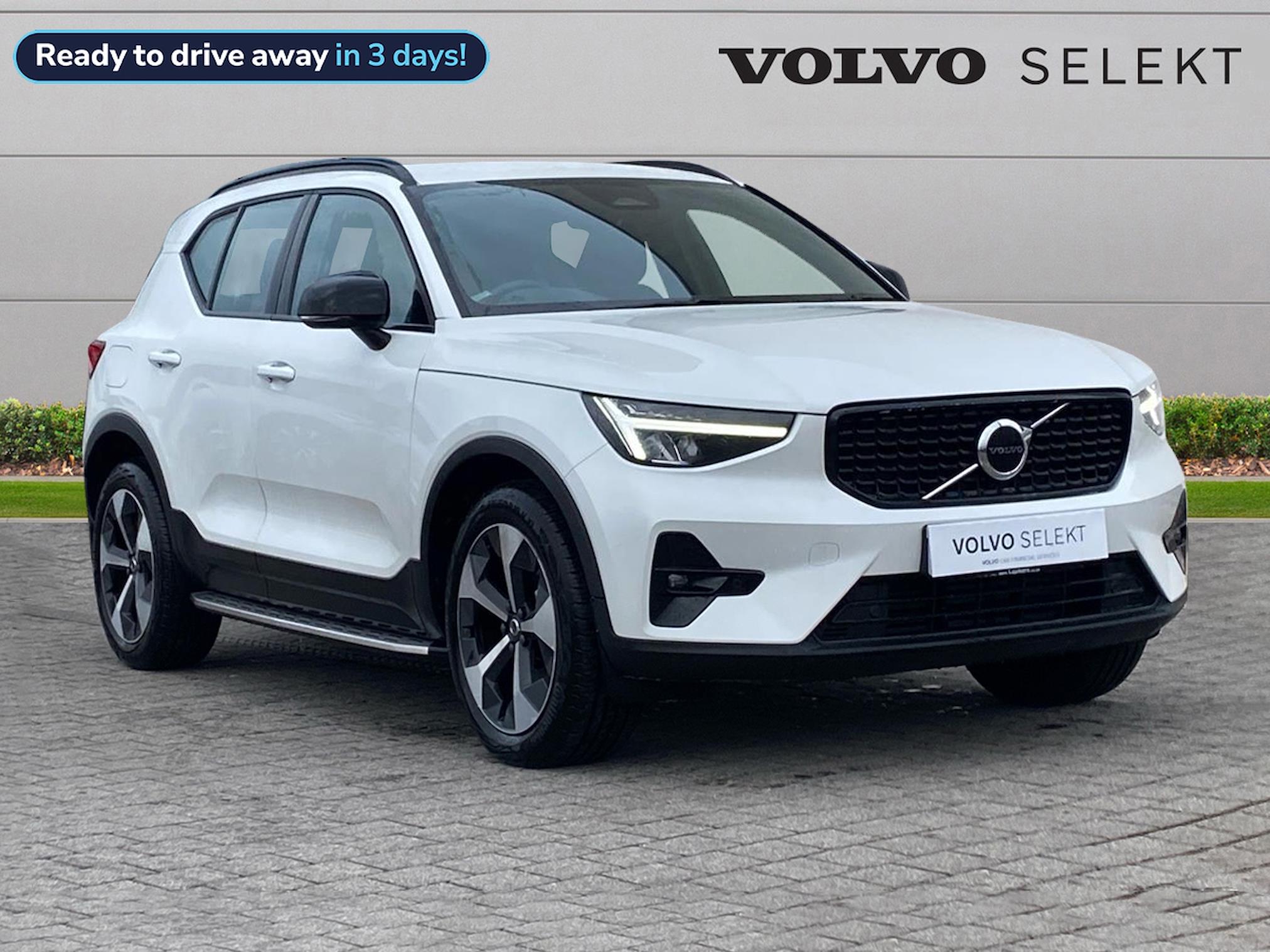 Main listing image - Volvo XC40