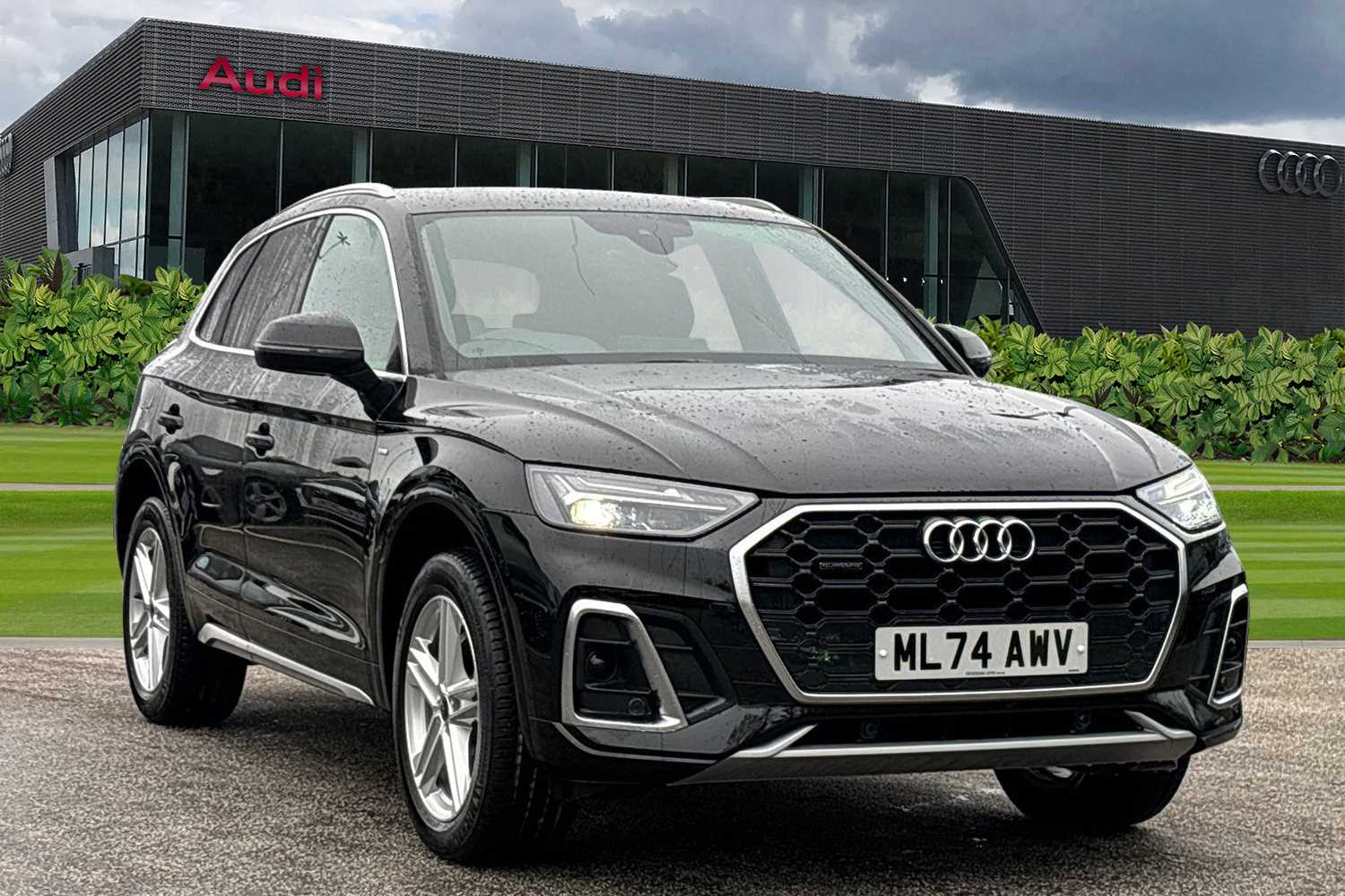 Main listing image - Audi Q5