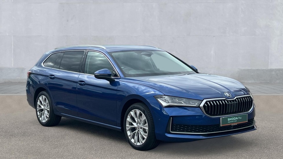 Main listing image - Skoda Superb