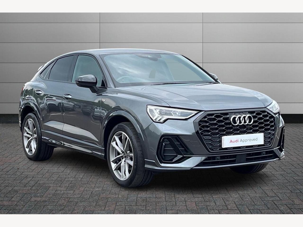 Main listing image - Audi Q3