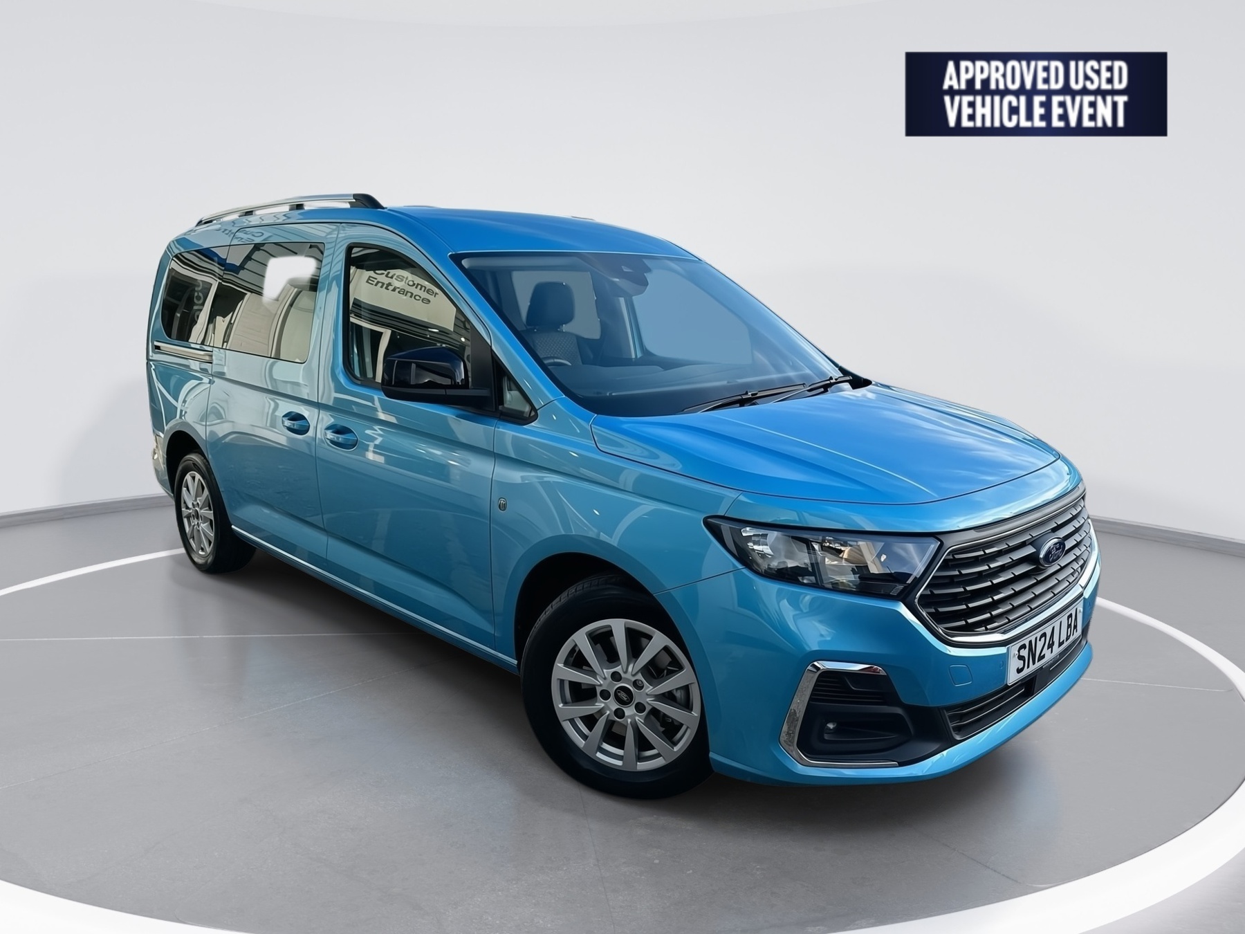 Main listing image - Ford Tourneo Connect