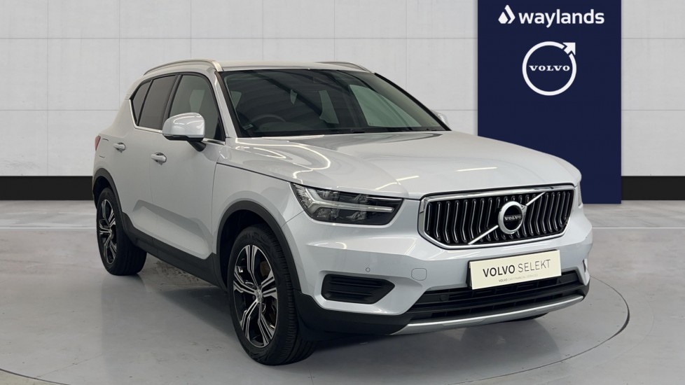 Main listing image - Volvo XC40 Recharge