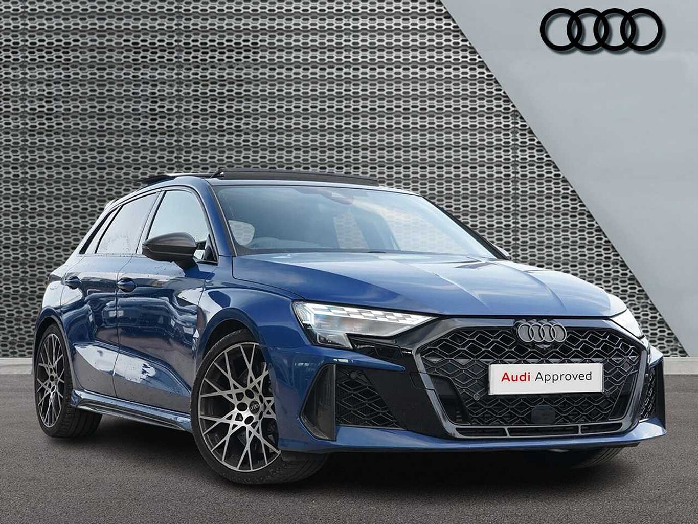 Main listing image - Audi RS3