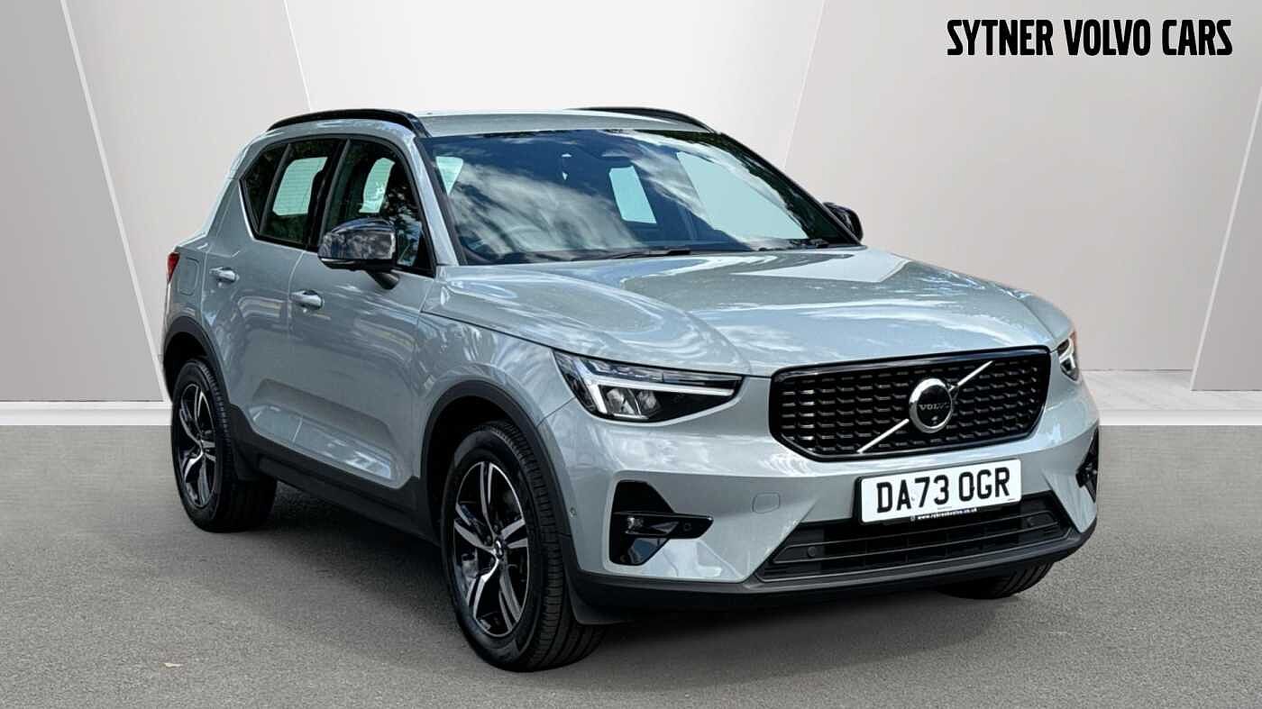 Main listing image - Volvo XC40