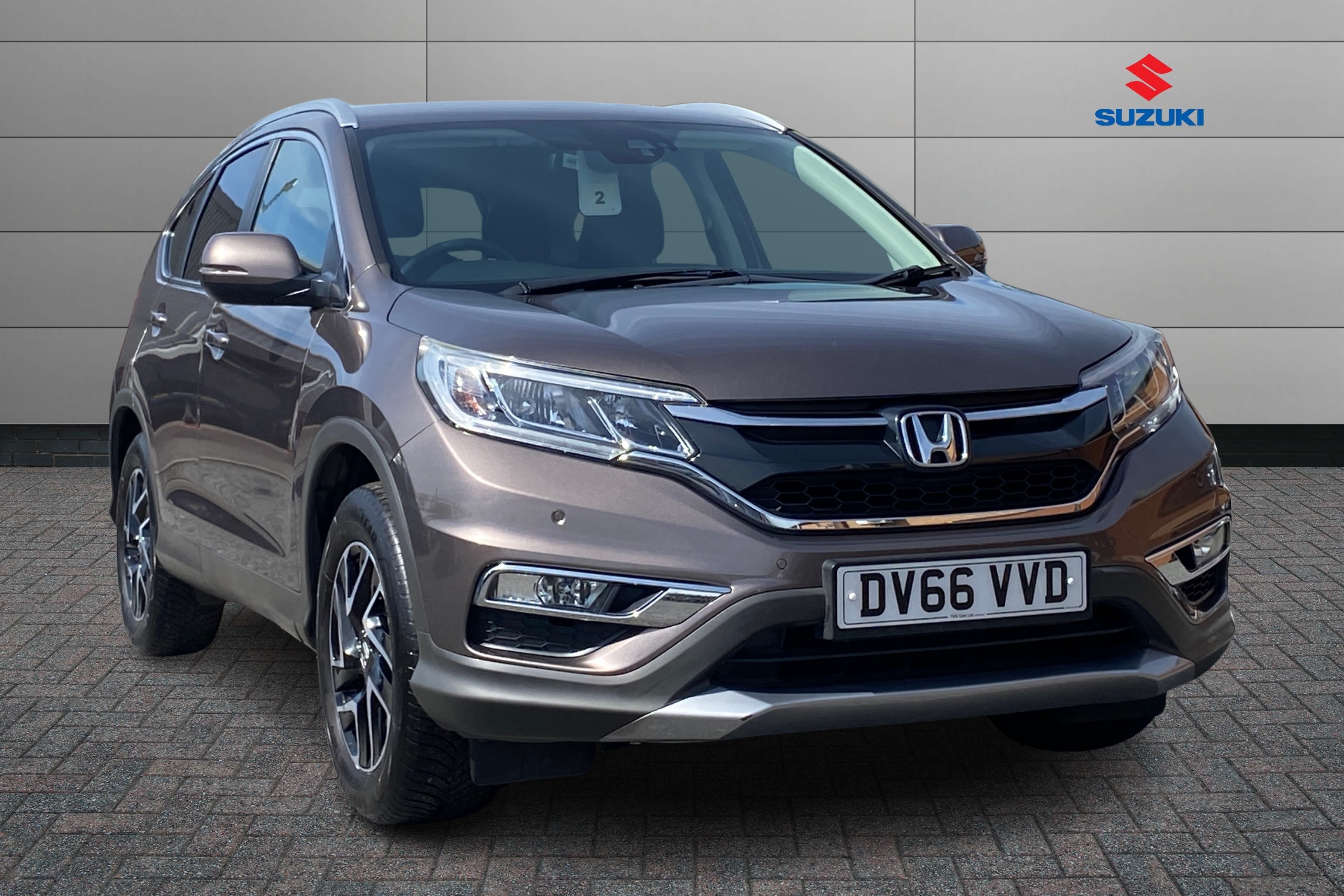 Main listing image - Honda CR-V