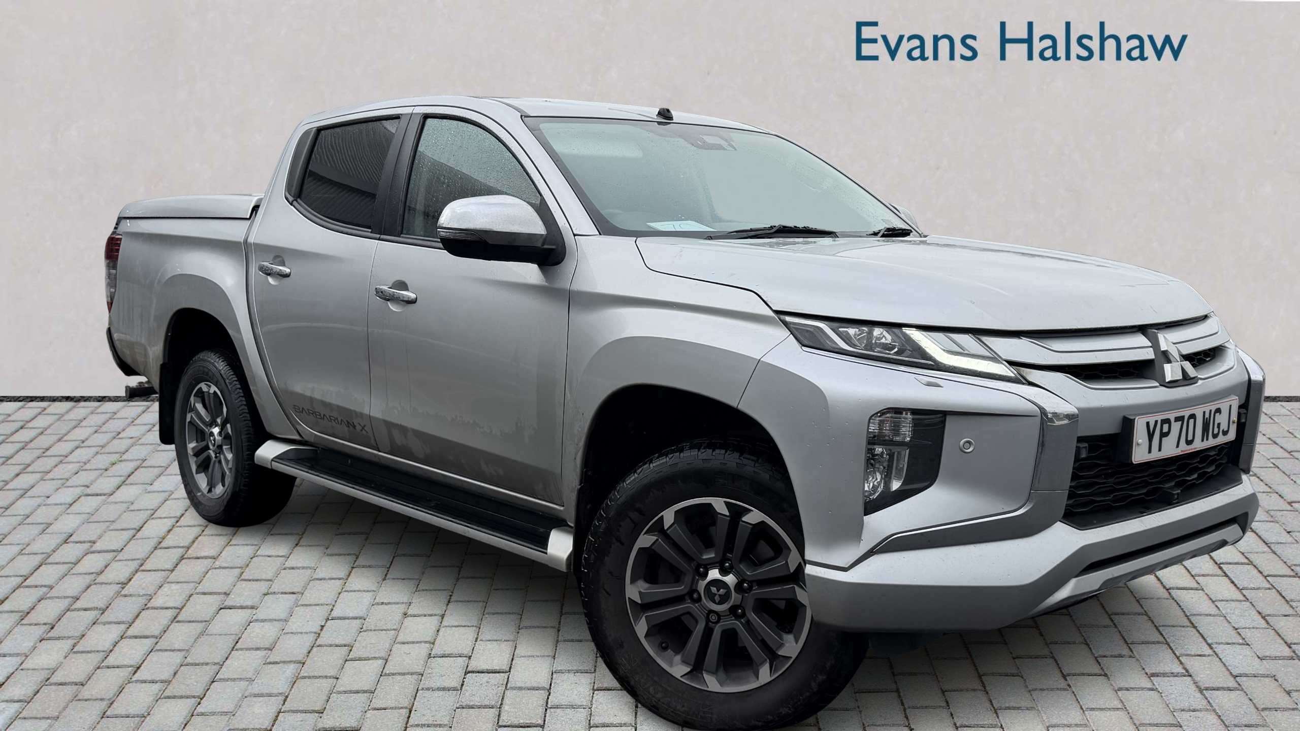 Main listing image - Mitsubishi L200