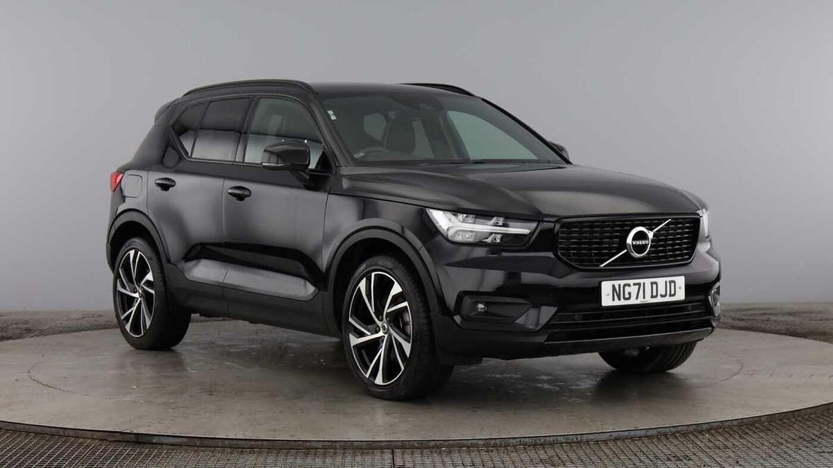 Main listing image - Volvo XC40