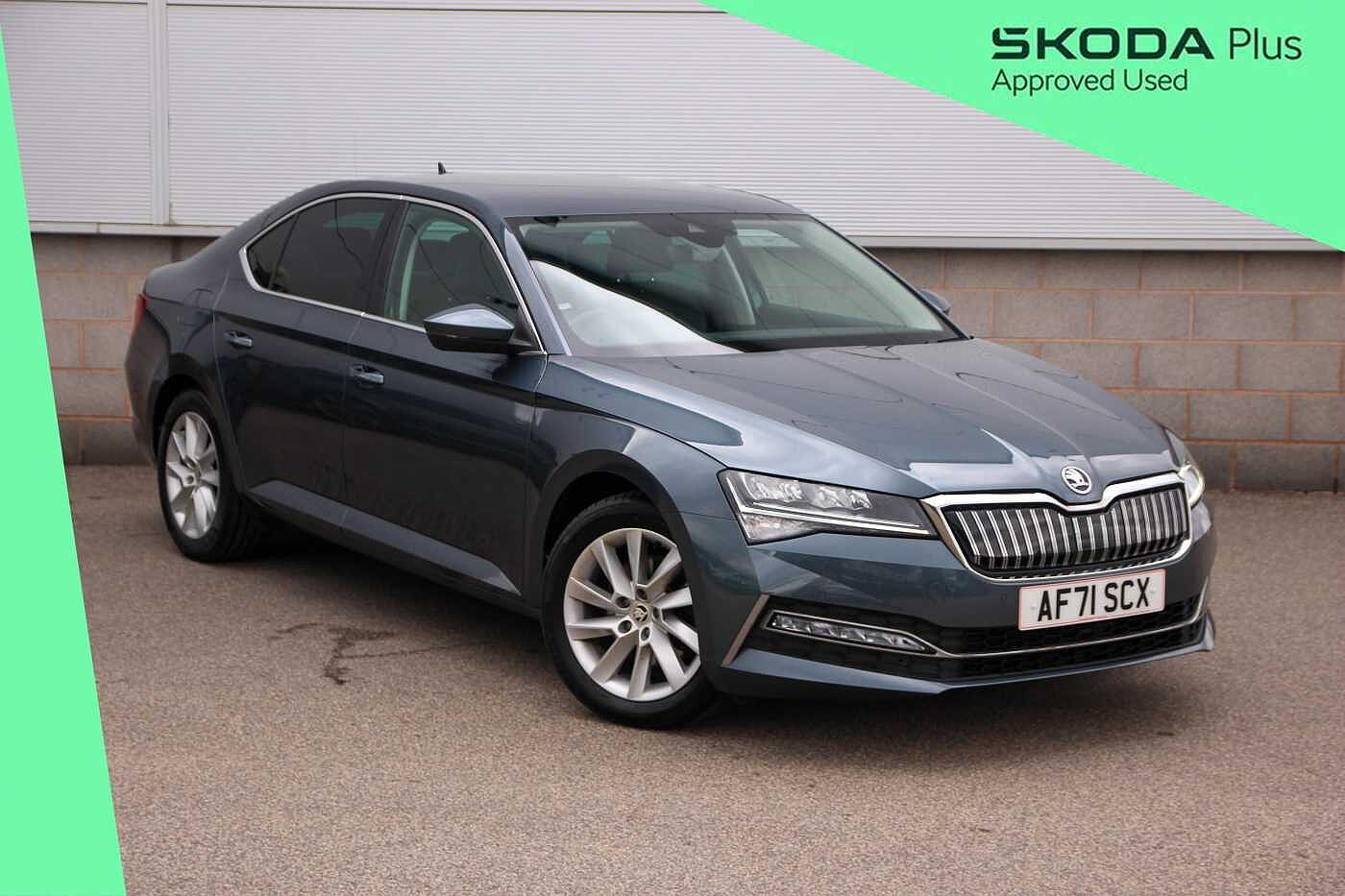 Main listing image - Skoda Superb