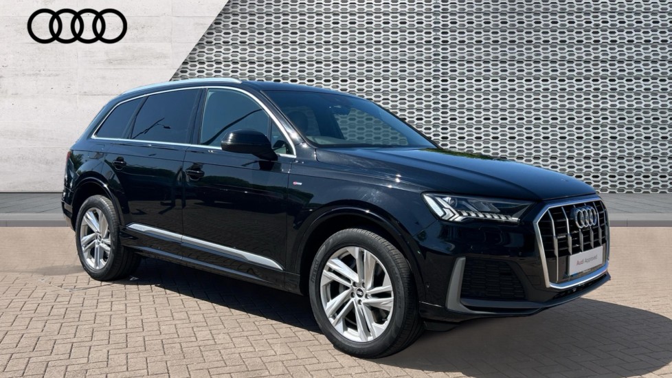 Main listing image - Audi Q7
