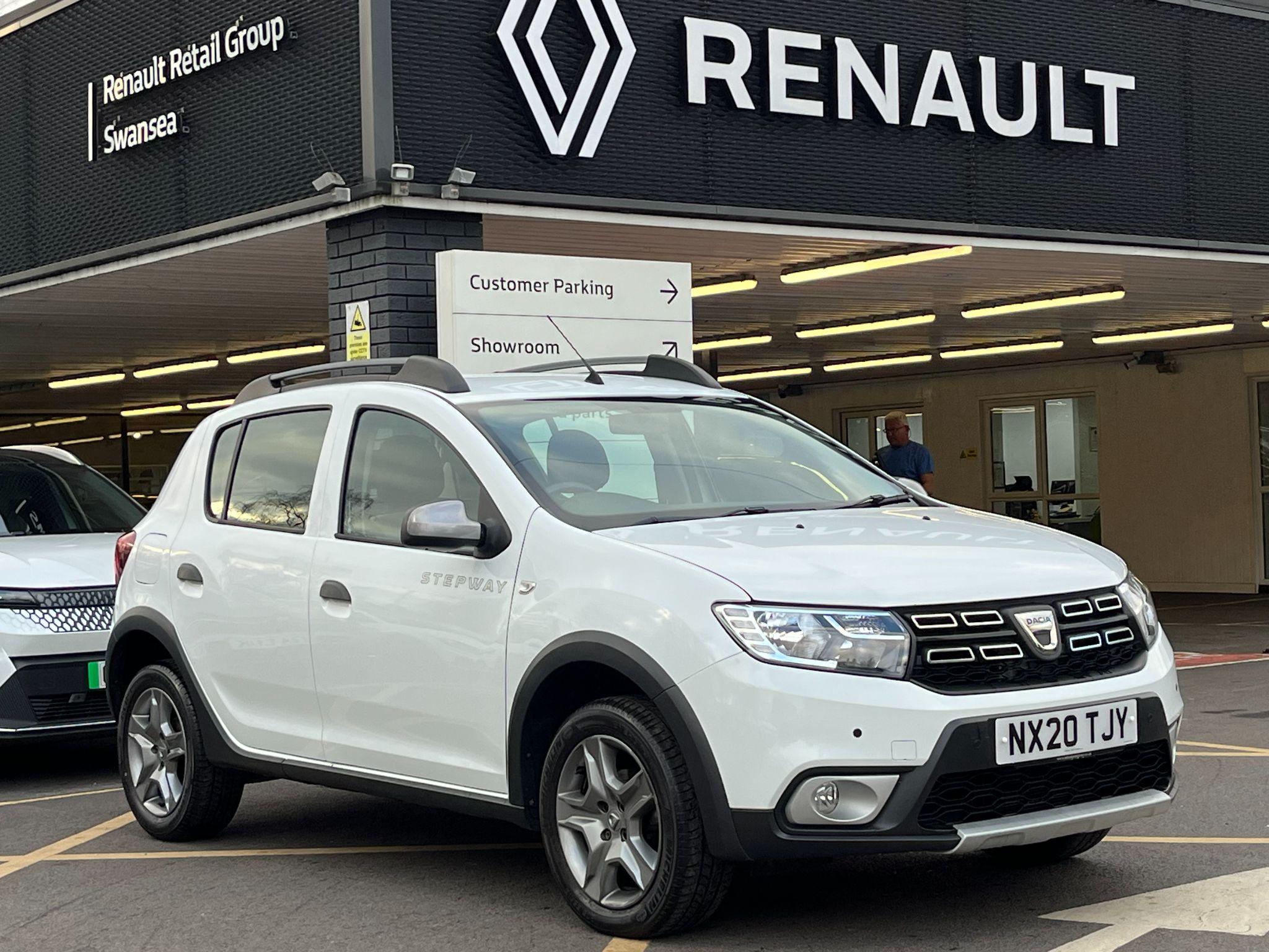 Main listing image - Dacia Sandero Stepway