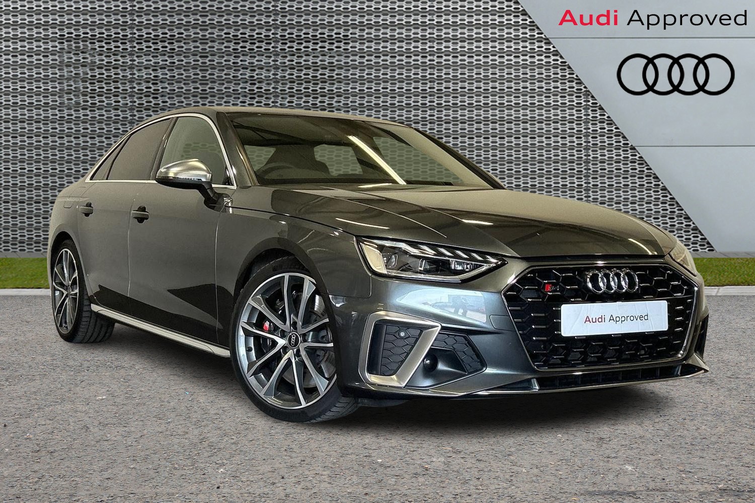 Main listing image - Audi S4