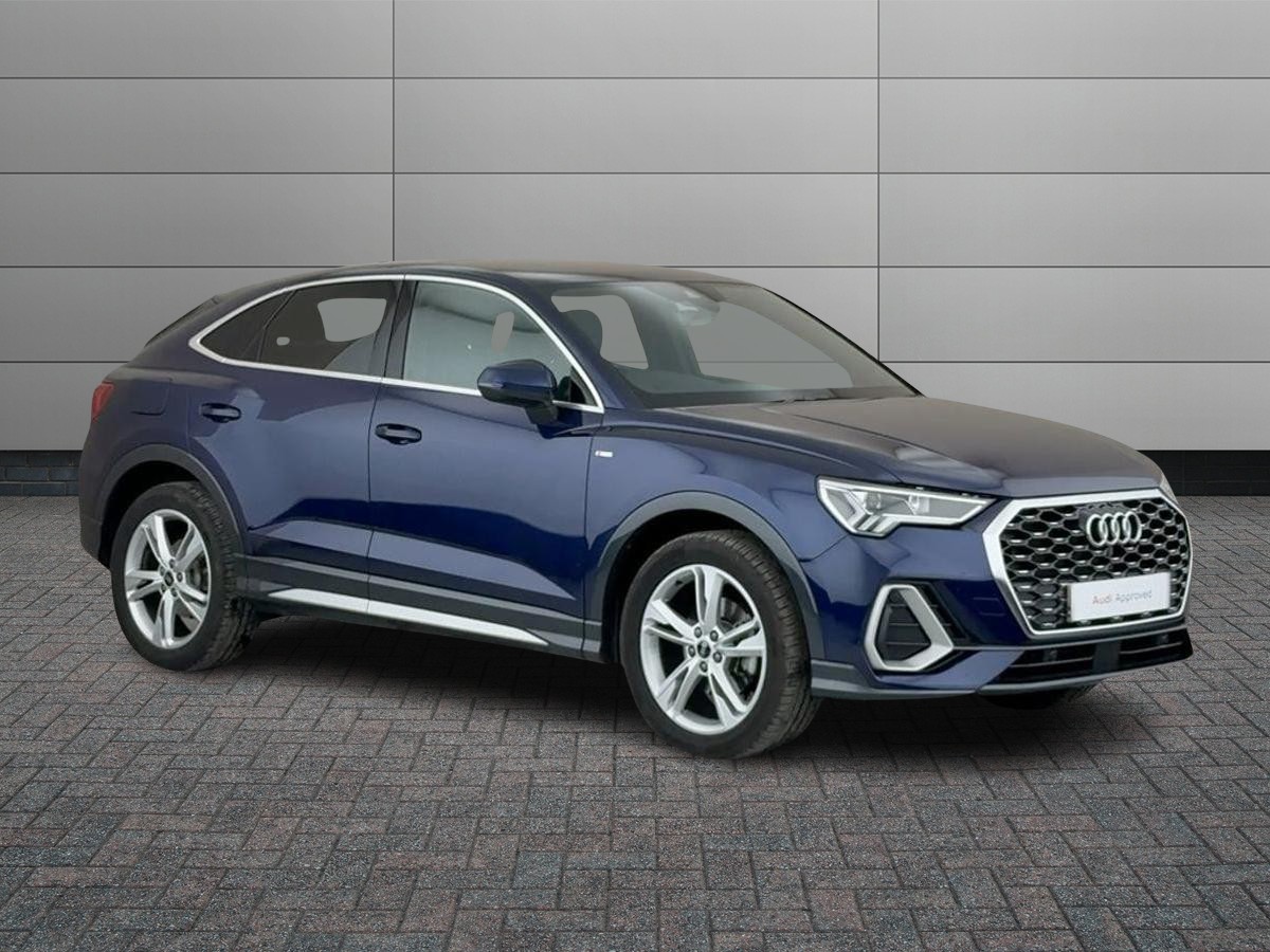 Main listing image - Audi Q3