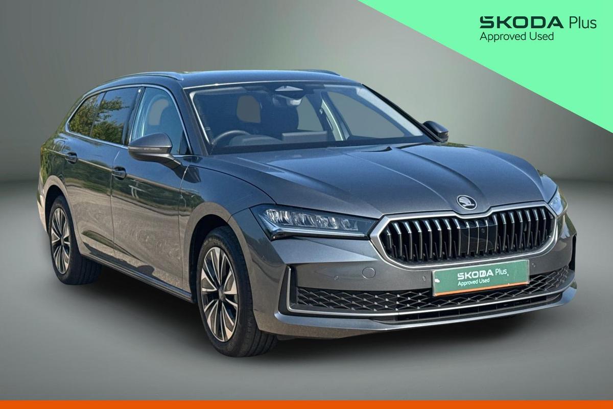 Main listing image - Skoda Superb