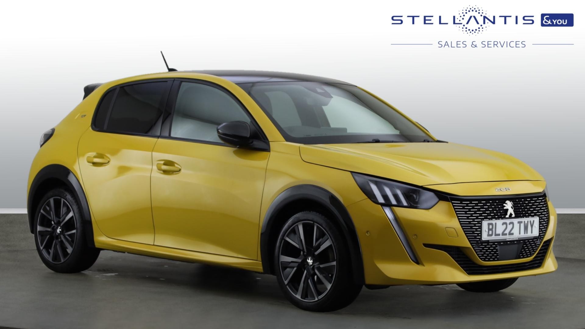 Main listing image - Peugeot 208