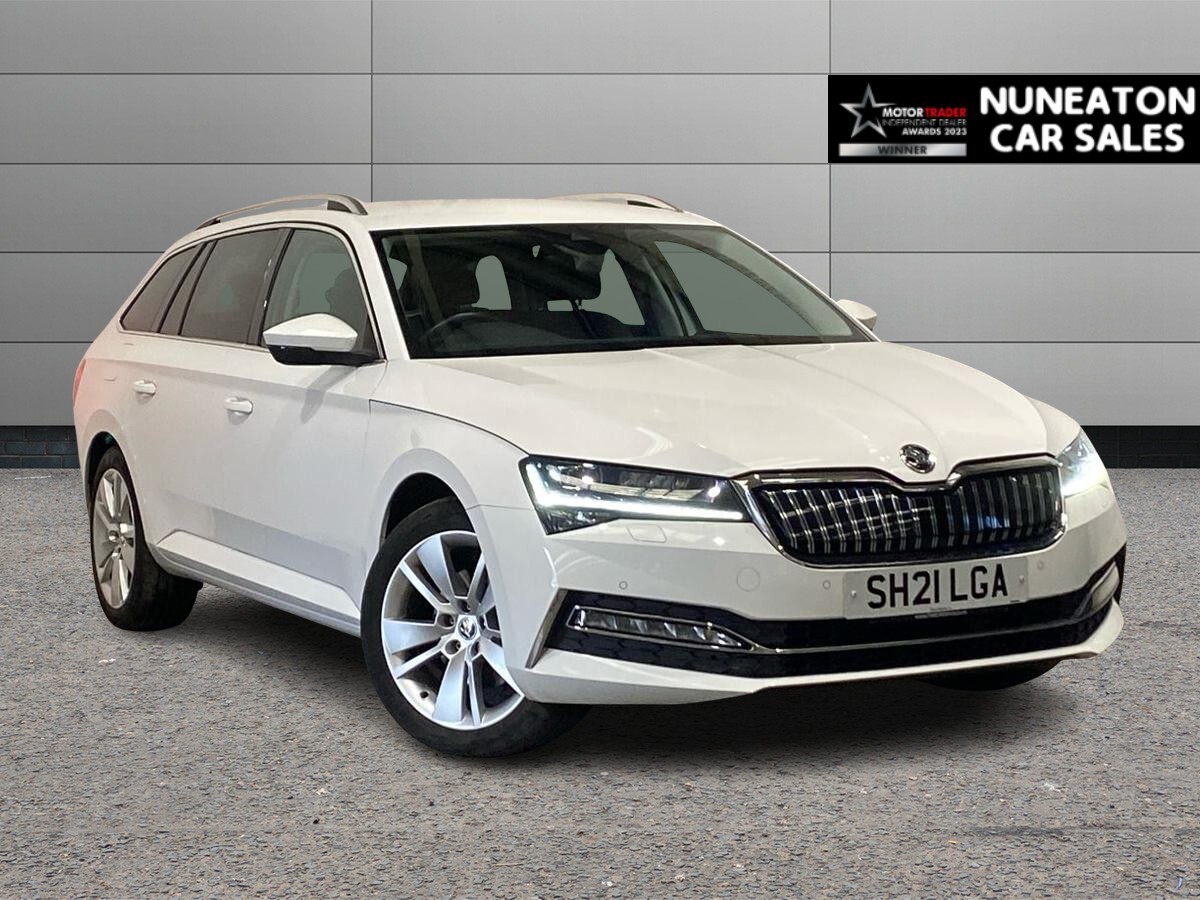 Main listing image - Skoda Superb Estate