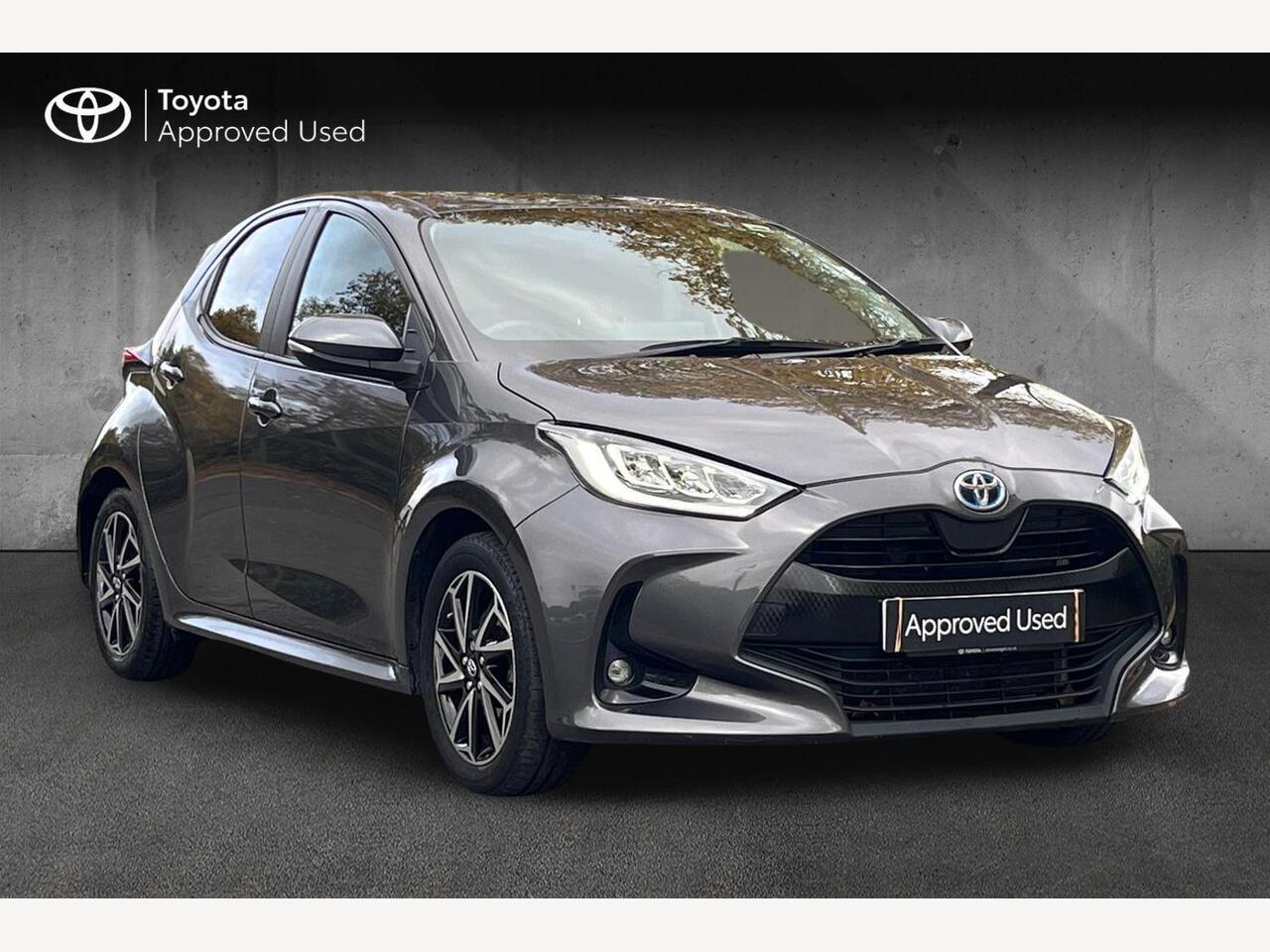 Main listing image - Toyota Yaris